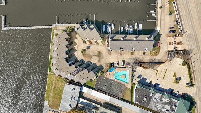 Building Photo - 3663 E NASA Pkwy