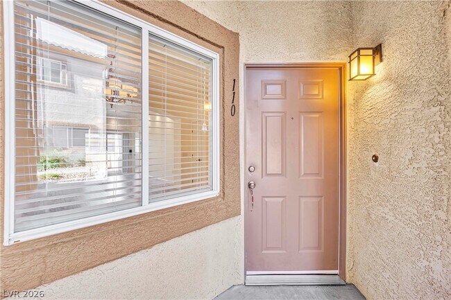 Building Photo - 8725 W Flamingo Rd
