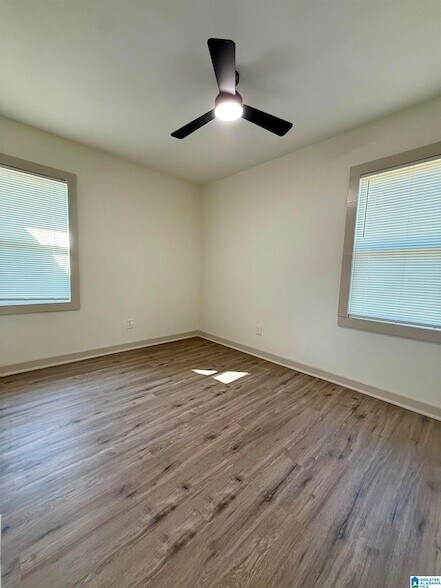 Building Photo - 5 21st Ct NW