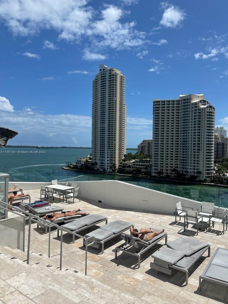 Building Photo - 325 S Biscayne Blvd