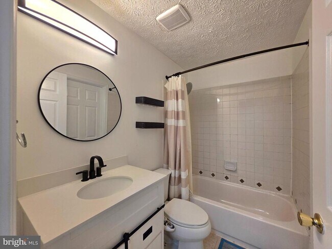 Building Photo - 8568 Koluder Ct