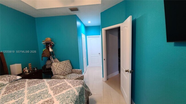 Building Photo - 886 SW 149th Ct