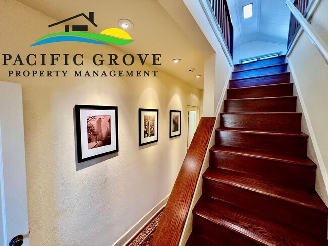 Building Photo - Lovely Ocean View Home Available NOW!