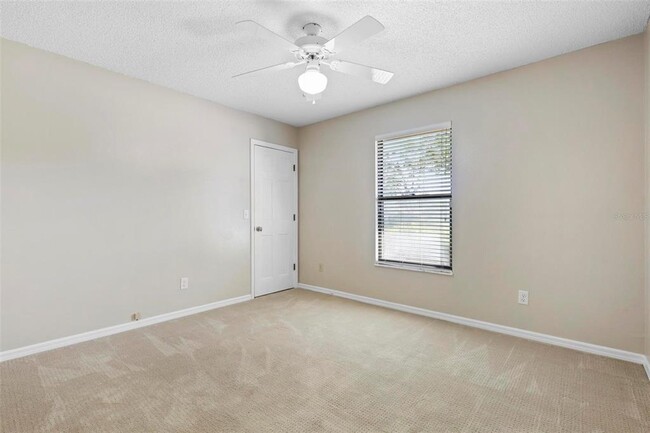 Building Photo - 903 Crescent Pkwy