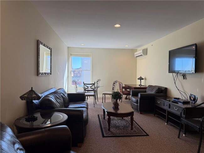 Building Photo - 333 Atwells Ave
