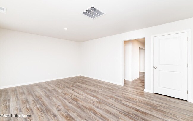 Building Photo - 104 Cool Crk Ct