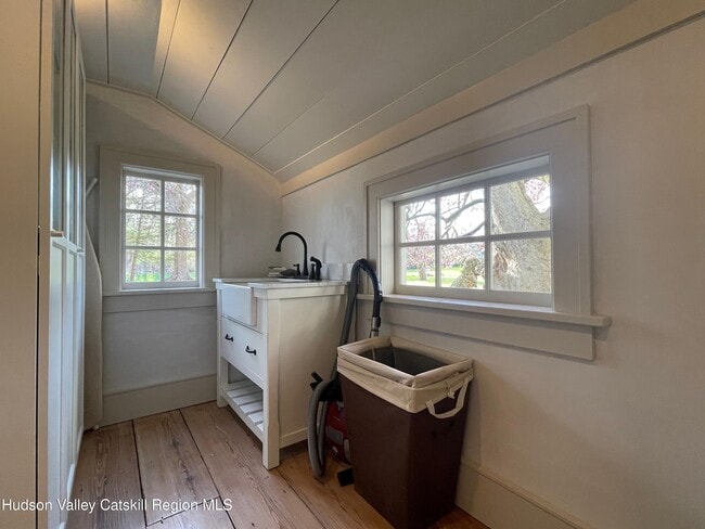 Building Photo - 416 Hapeman Hill Rd