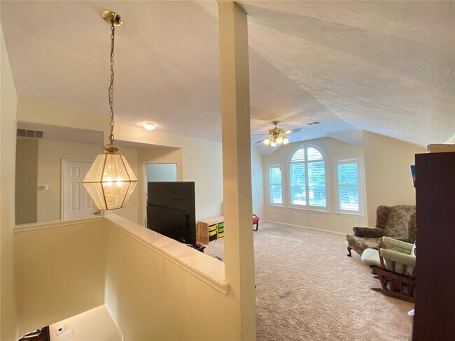 Building Photo - 3407 Beacon Hill Dr