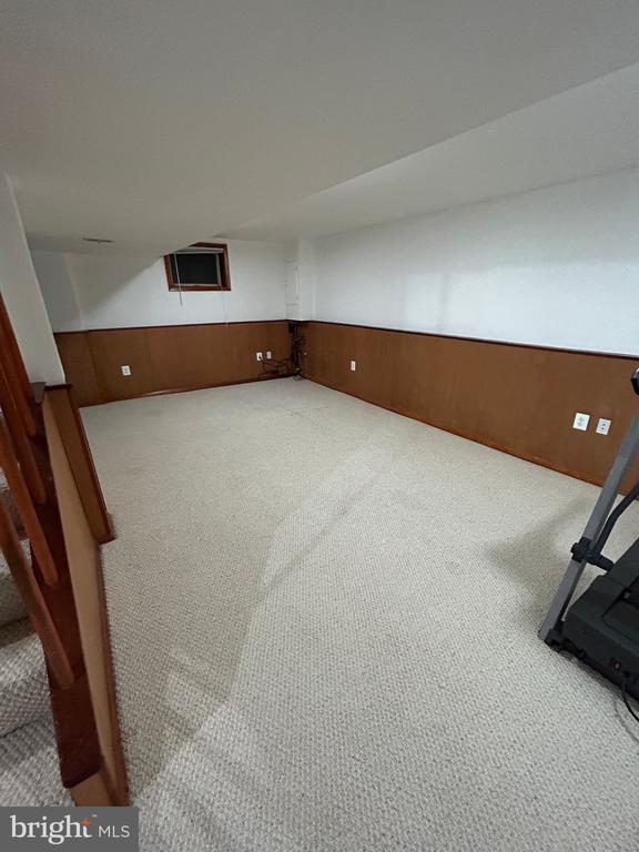 Building Photo - 10804 Drumm Ave