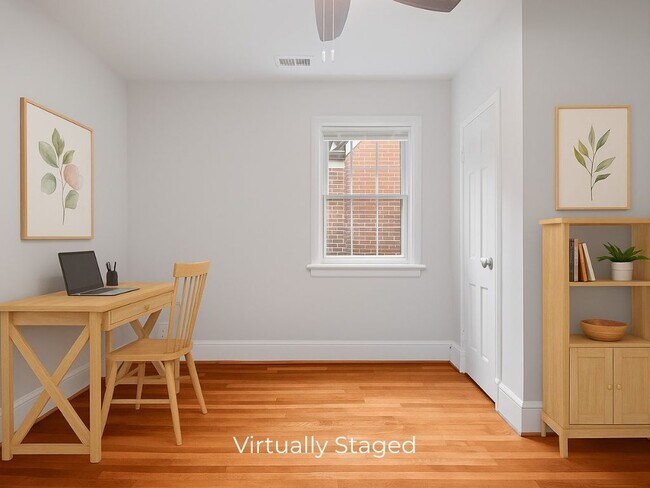 Building Photo - 4416 Bromley Ln