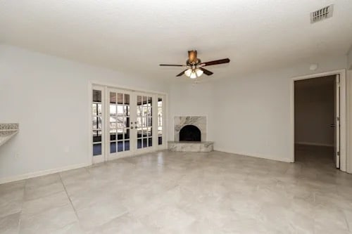 Building Photo - 814 Sandalwood Dr