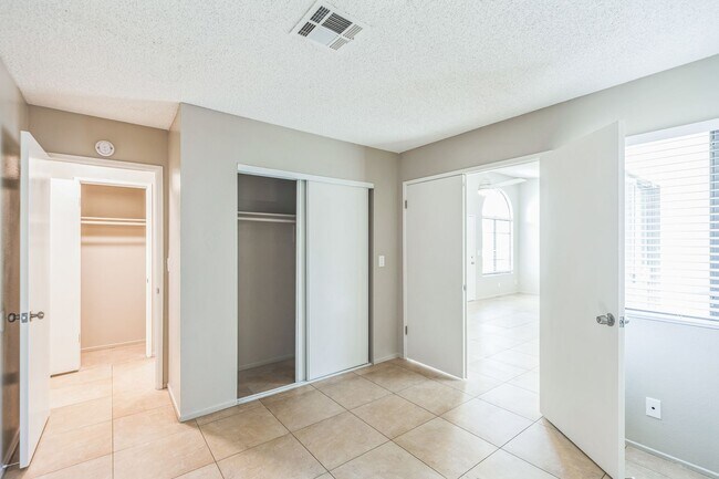 Building Photo - 31635 Avenida Maravilla