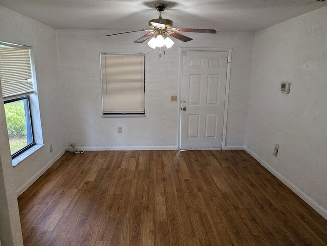 Building Photo - 601 Mcclure St