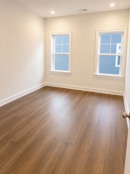 Building Photo - 708 Longleaf Grv Ln