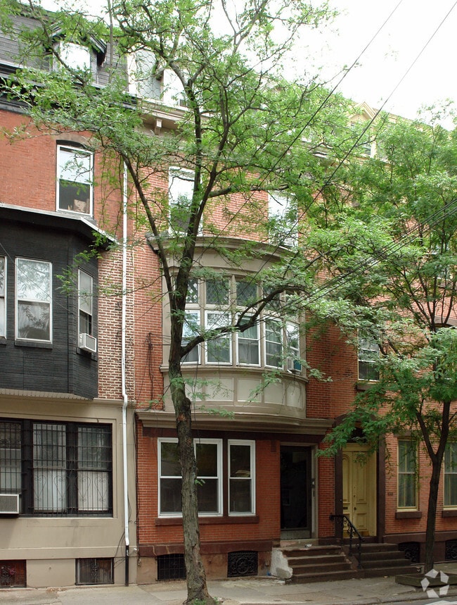 Primary Photo - 405 S 22nd St