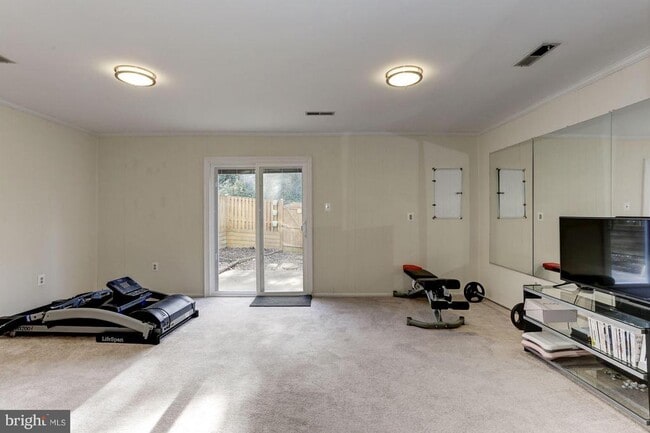 Building Photo - 6069 Crown Royal Cir
