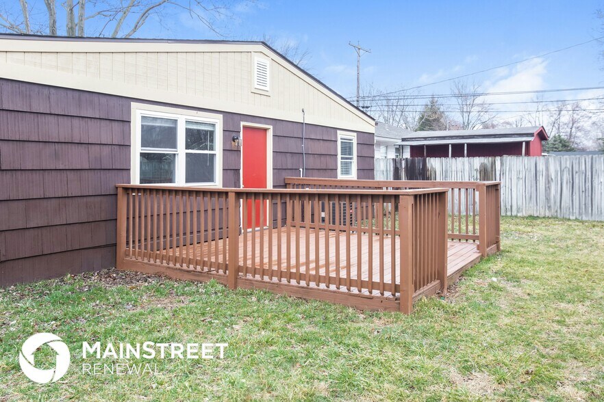 Building Photo - 1638 Clyde Pl