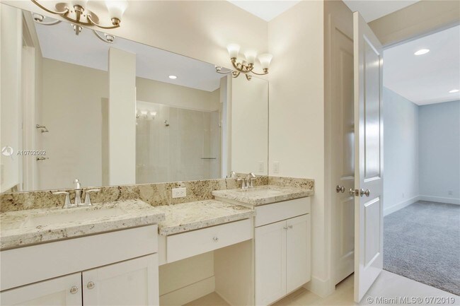 Building Photo - 5651 Hood Rd