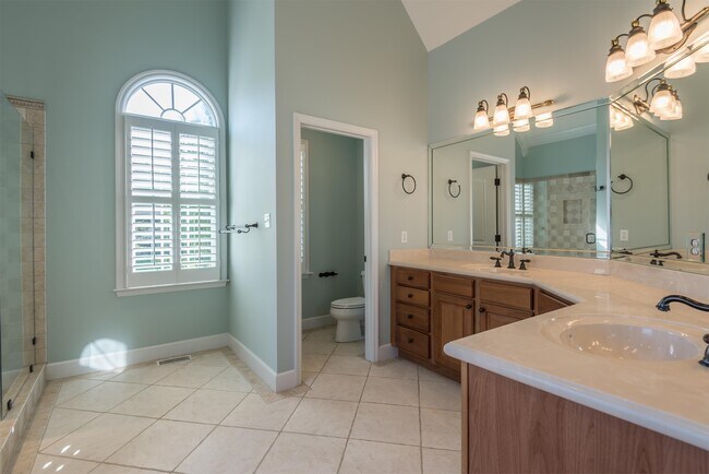 Building Photo - 1809 Abbey Wood Ln