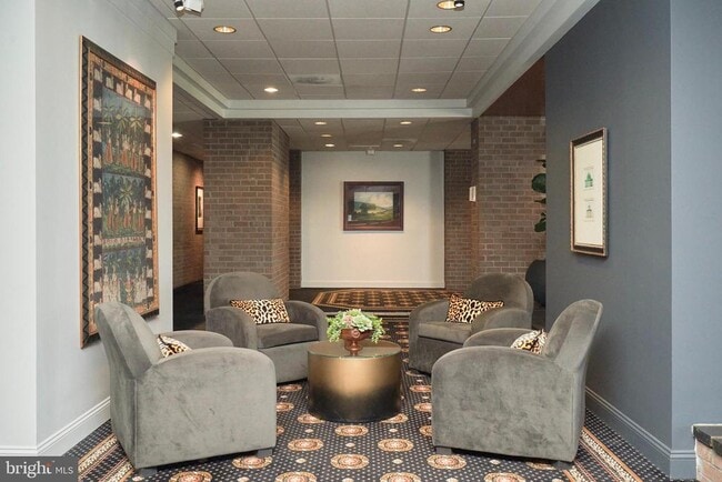 Building Photo - 1800 Old Meadow Rd