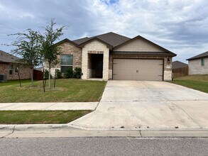 Building Photo - Four Bedroom in Harker Heights with a Flex...