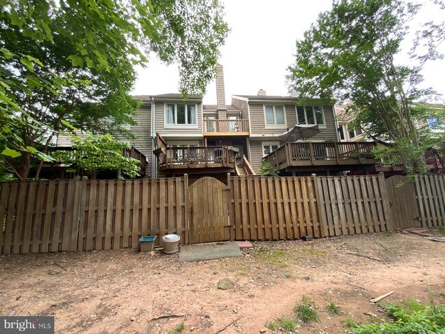 Building Photo - 1040 Trevino Ln