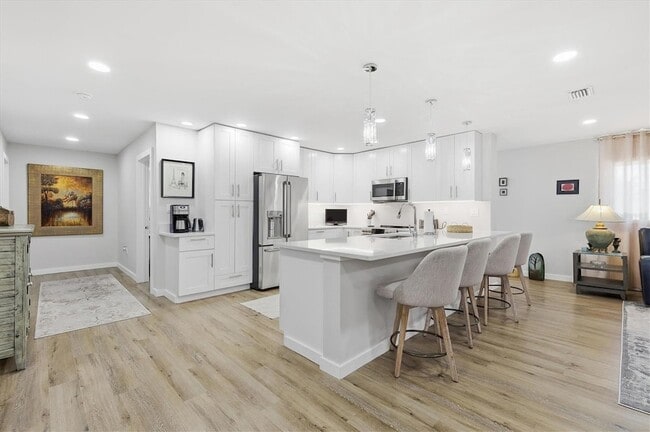 Building Photo - 5247 Carmilfra Dr