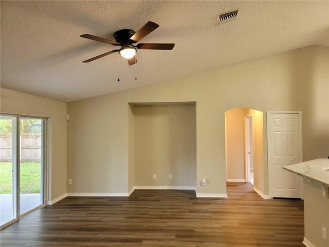 Building Photo - 5551 Cinnamon Fern Blvd