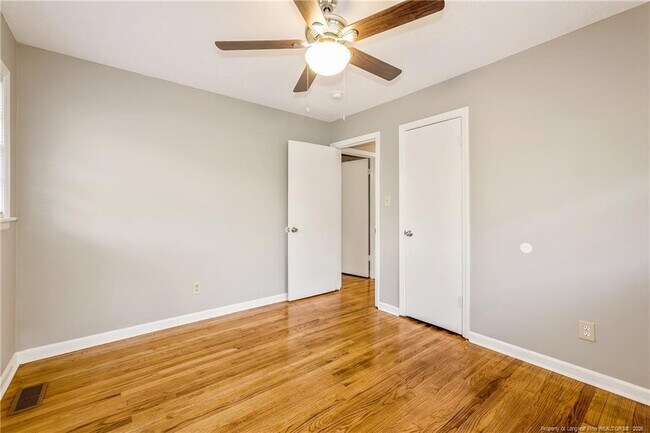 Building Photo - 3523 Rosehill Rd