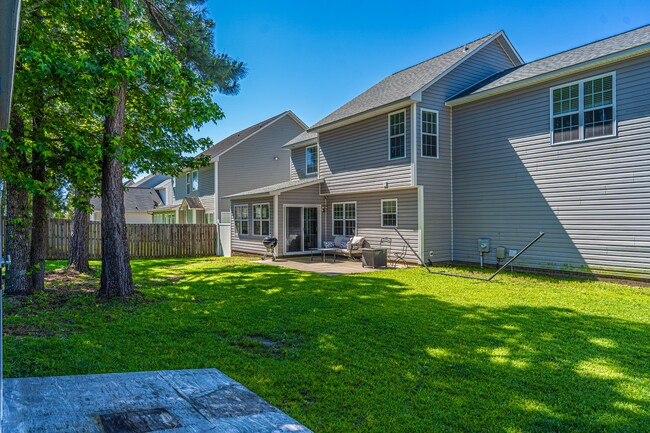 Building Photo - 191 Trenton Pl