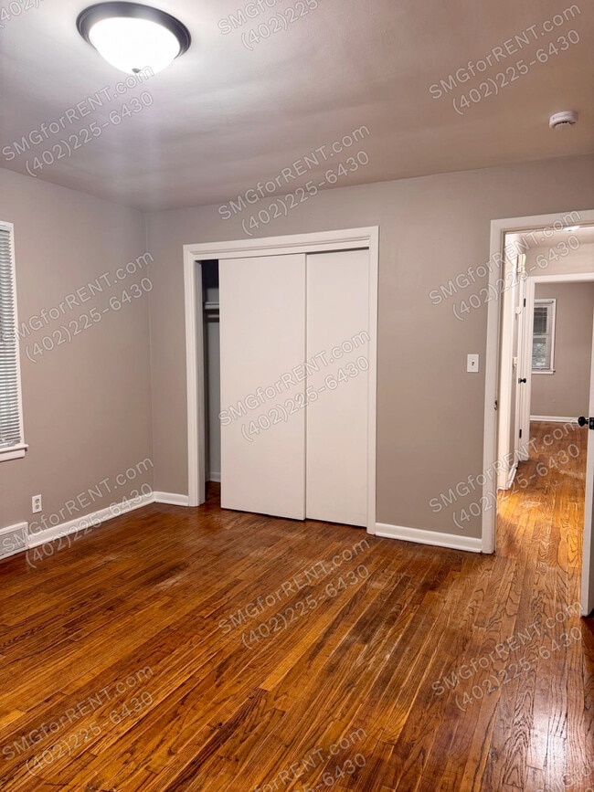 Building Photo - 2104 S 42nd St