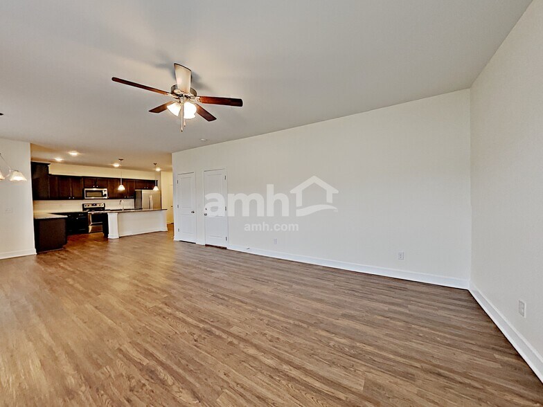 Building Photo - 5258 Lake Maxwell Dr