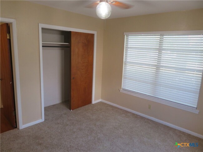 Building Photo - 969 Kunkel St