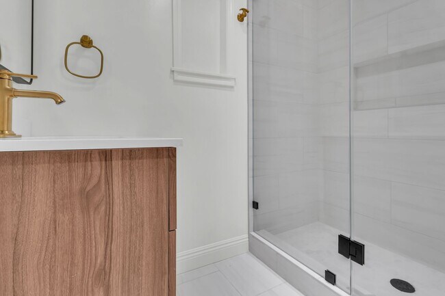 Building Photo - 4818 138th St