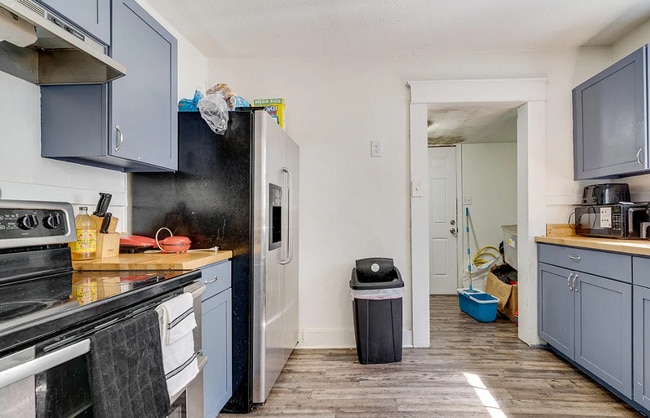 Building Photo - 7017 4th Ave S