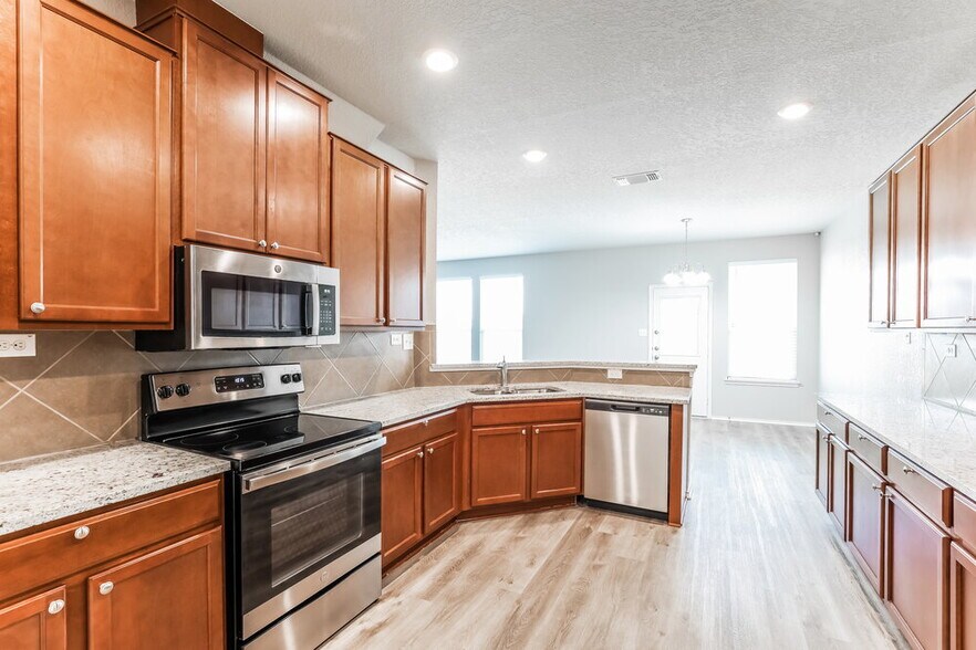 Building Photo - 6315 Gerber Mdw