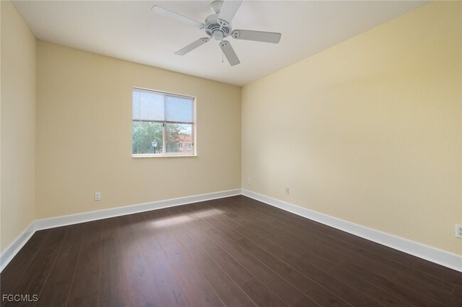 Building Photo - 9745 Roundstone Cir