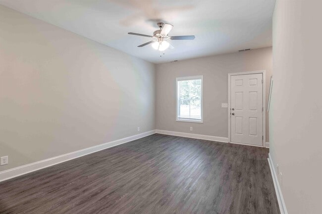 Building Photo - 238 Smithson Ln