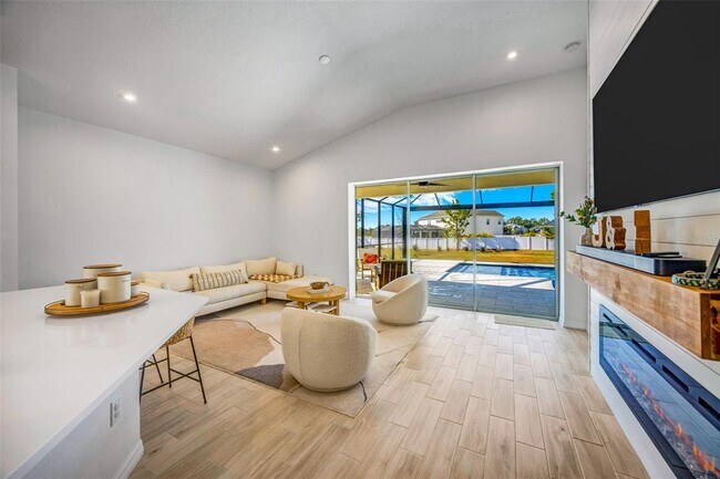 Building Photo - 33995 Astoria Cir