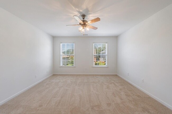 Building Photo - 279 Collins View Ct