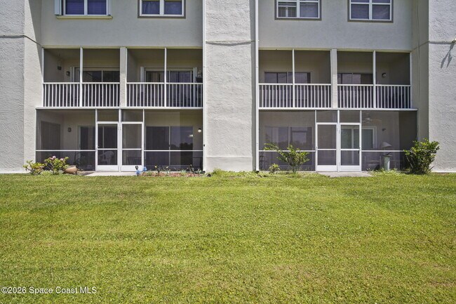 Building Photo - 1600 Woodland Dr