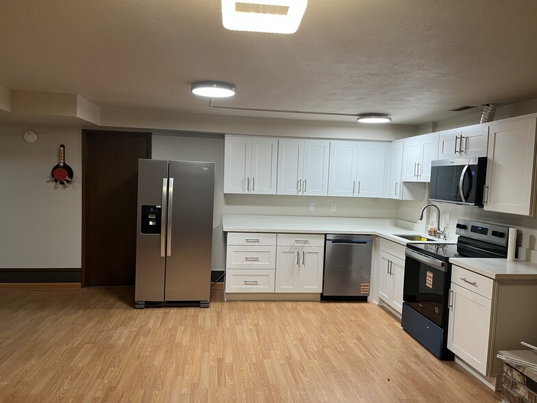 Building Photo - 4233 S 252nd Pl