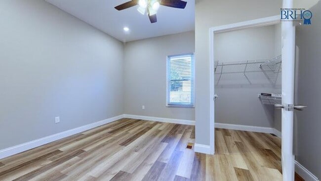 Building Photo - 1311 W Baxter Ave