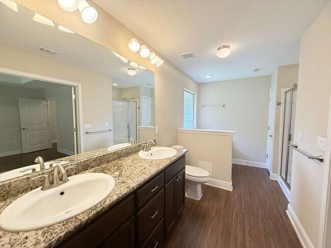 Building Photo - 5227 English Oak Dr
