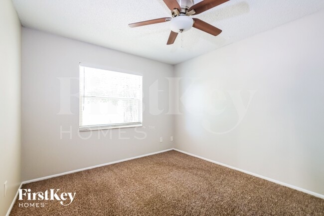 Building Photo - 1701 Freeman Dr