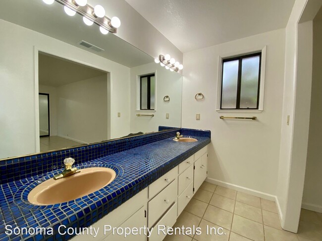 Building Photo - 3 br, 2 bath House - 2115 Montecito Ave