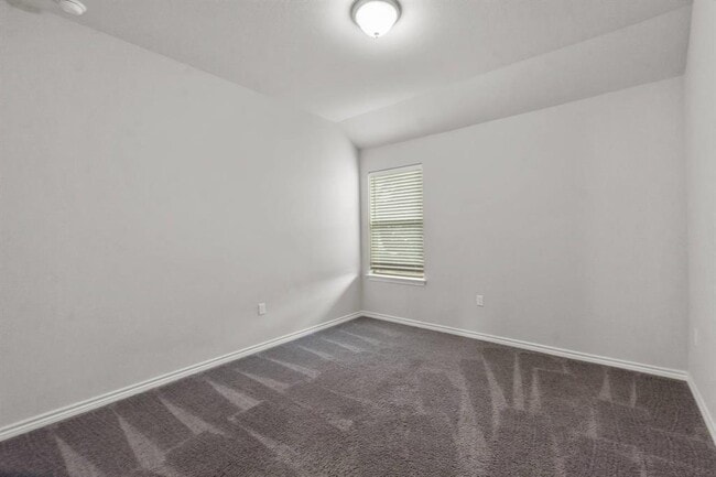 Building Photo - 9004 Gage Dr