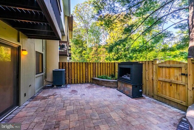 Building Photo - 2246 White Cornus Ln