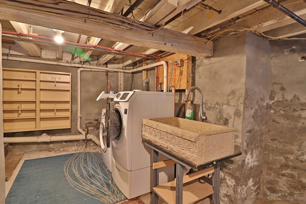 Building Photo - 84 Tremont St