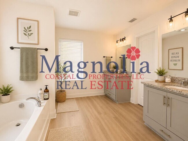 Building Photo - 5 Bedrooms, 3 Bathrooms Convenient to Fort Stewart